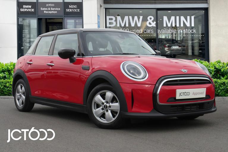 Used 2022 MINI Hatchback Cooper Classic Hatchback 5dr Chili Red at JCT600