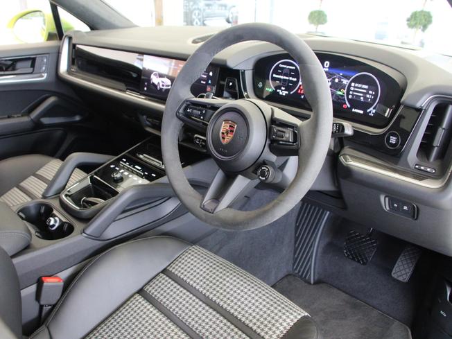 PORSCHE Cayenne Photo 11