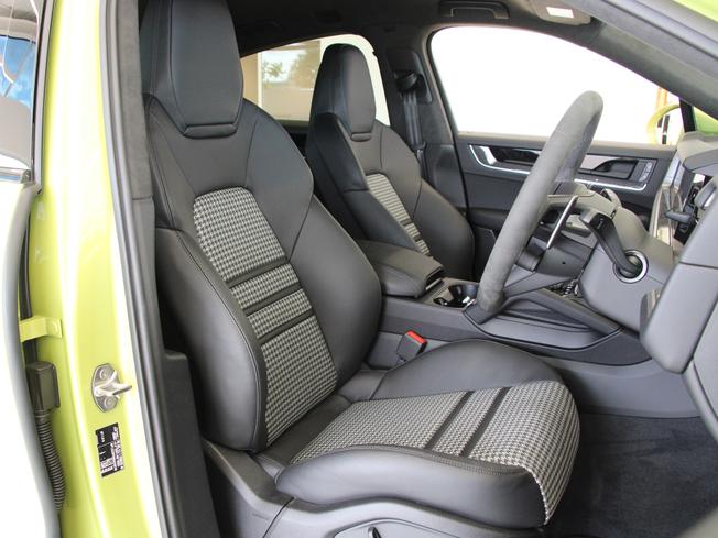 PORSCHE Cayenne Photo 12
