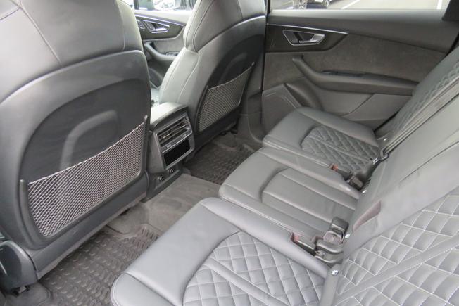 AUDI Sq7 Photo 18