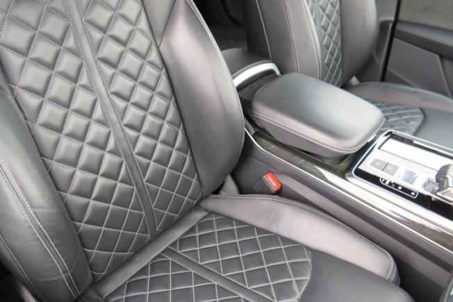 AUDI Sq7 Photo 29