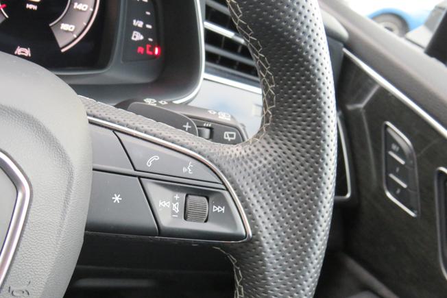 AUDI Sq7 Photo 31