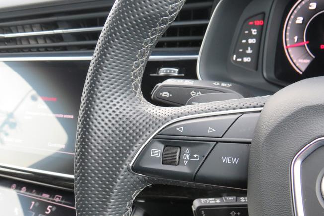 AUDI Sq7 Photo 32