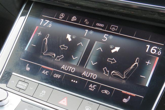 AUDI Sq7 Photo 33
