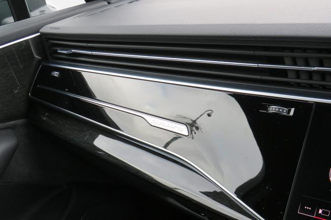 AUDI Sq7 Photo 35
