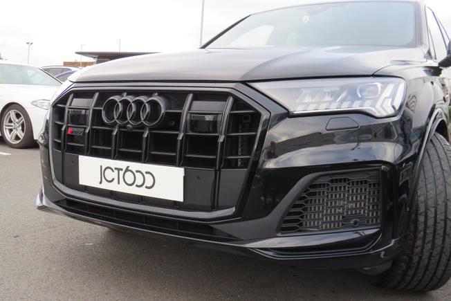 AUDI Sq7 Photo 8