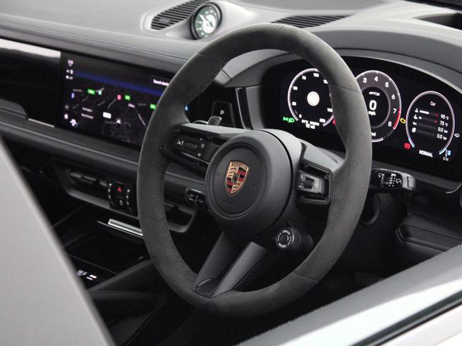 PORSCHE Cayenne Photo 15