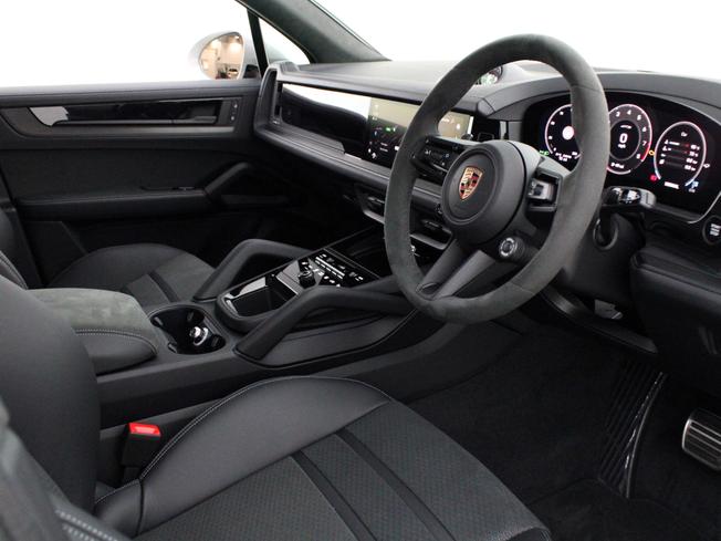 PORSCHE Cayenne Photo 17