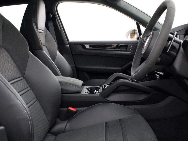 PORSCHE Cayenne Photo 18