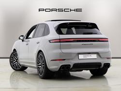 PORSCHE Cayenne Photo 2