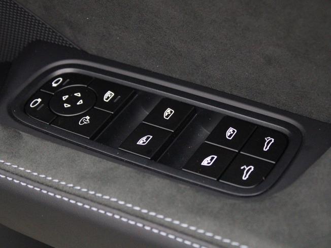 PORSCHE Cayenne Photo 20