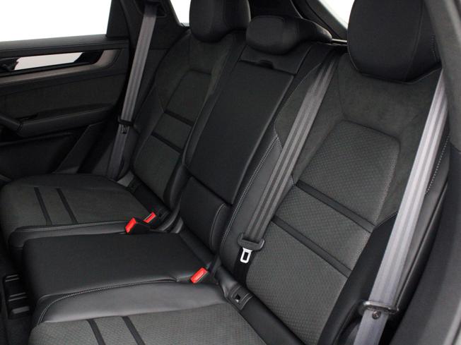 PORSCHE Cayenne Photo 31