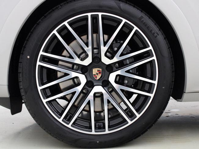 PORSCHE Cayenne Photo 4