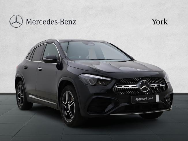 MERCEDES-BENZ GLA Photo 1