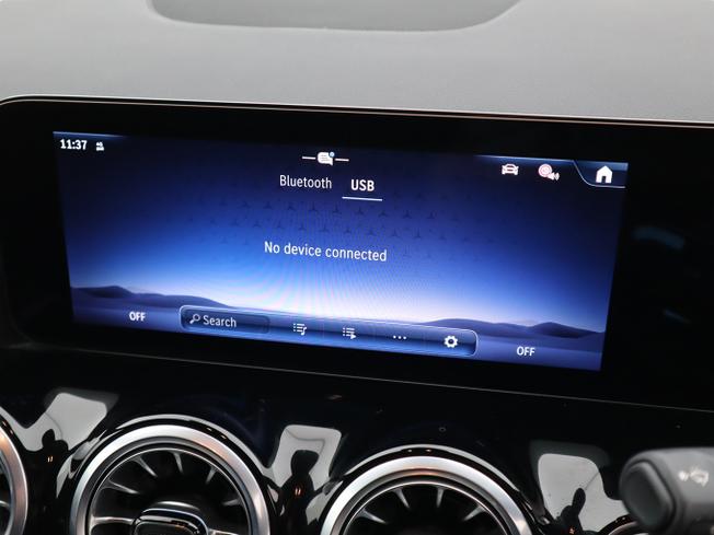 MERCEDES-BENZ GLA Photo 27