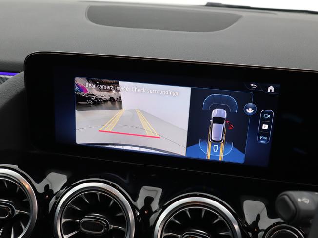 MERCEDES-BENZ GLA Photo 34