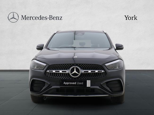 MERCEDES-BENZ GLA Photo 9
