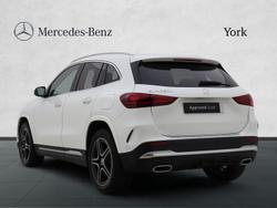 Mercedes-Benz GLA Photo 2