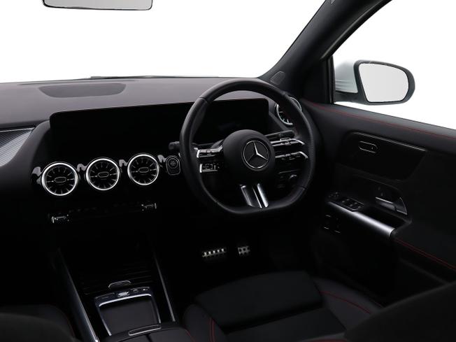 Mercedes-Benz GLA Photo 20