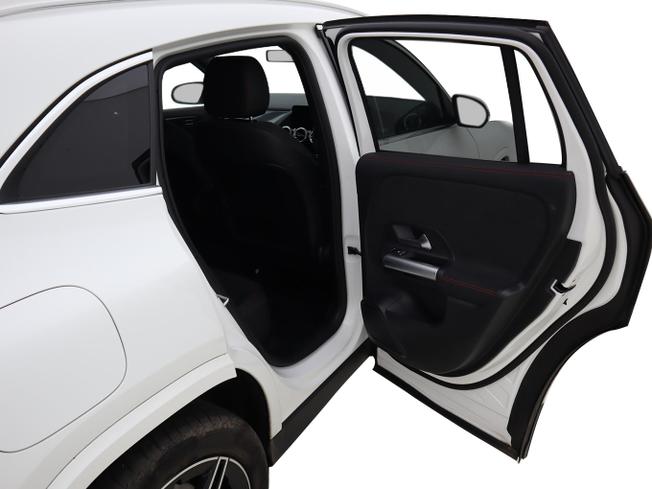 Mercedes-Benz GLA Photo 22