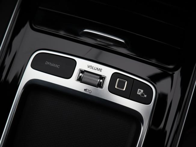 Mercedes-Benz GLA Photo 23