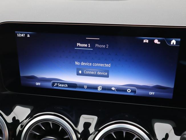 Mercedes-Benz GLA Photo 30