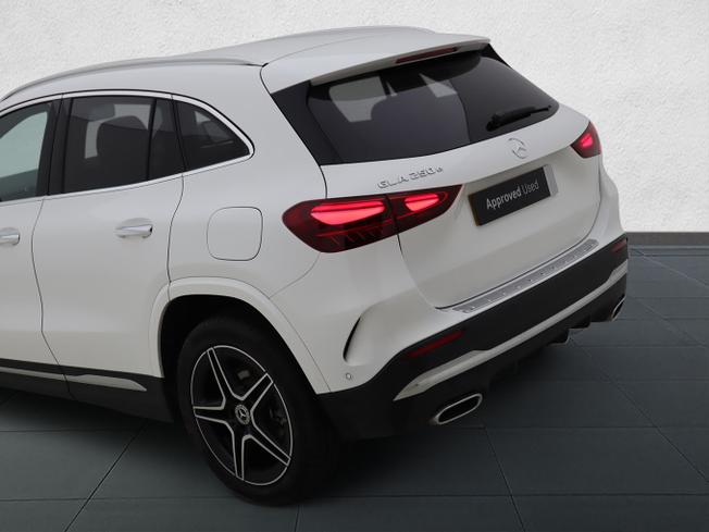 Mercedes-Benz GLA Photo 41