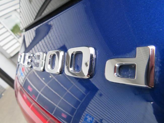 MERCEDES-BENZ GLE Photo 17