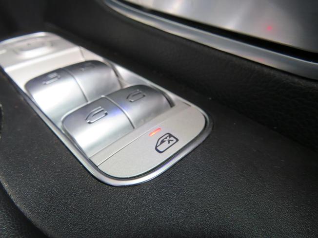 MERCEDES-BENZ GLE Photo 26