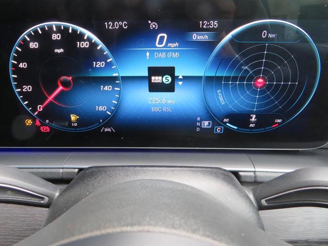 MERCEDES-BENZ GLE Photo 39