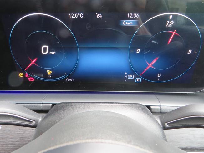 MERCEDES-BENZ GLE Photo 42