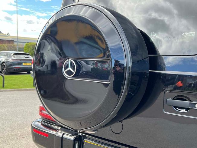 MERCEDES-BENZ G Class Photo 16