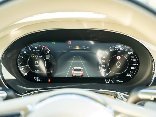BENTLEY Flying Spur Photo 18