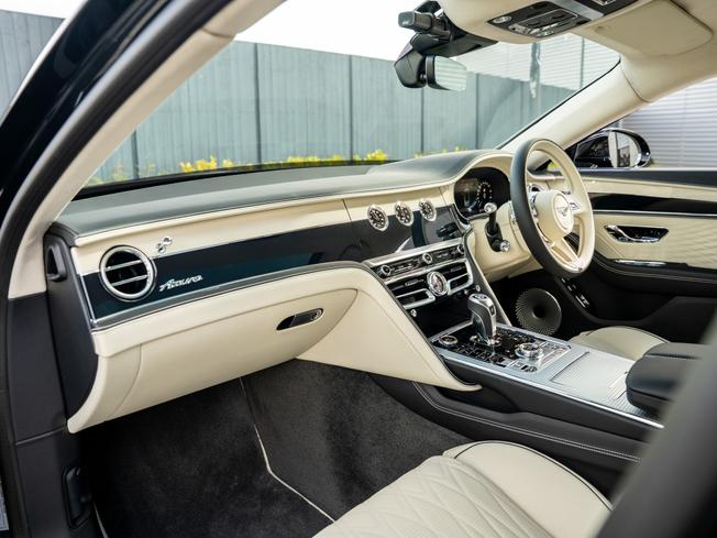 BENTLEY Flying Spur Photo 2