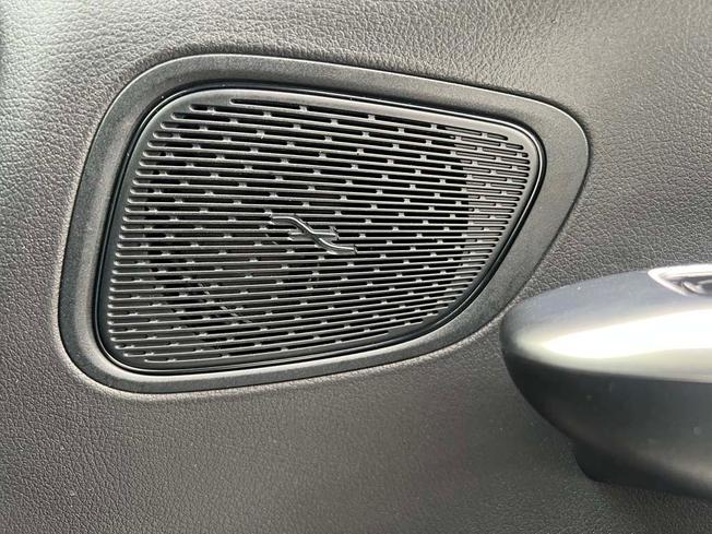 MERCEDES-BENZ Glc Photo 40