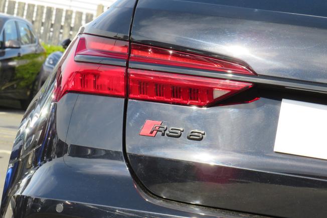 AUDI Rs6 Avant Photo 10