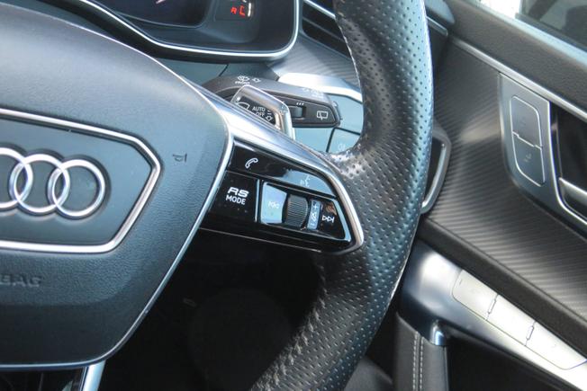 AUDI Rs6 Avant Photo 12