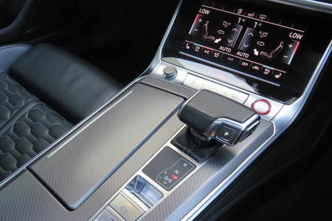 AUDI Rs6 Avant Photo 22