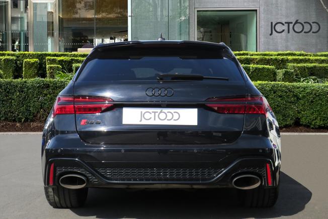 AUDI Rs6 Avant Photo 5