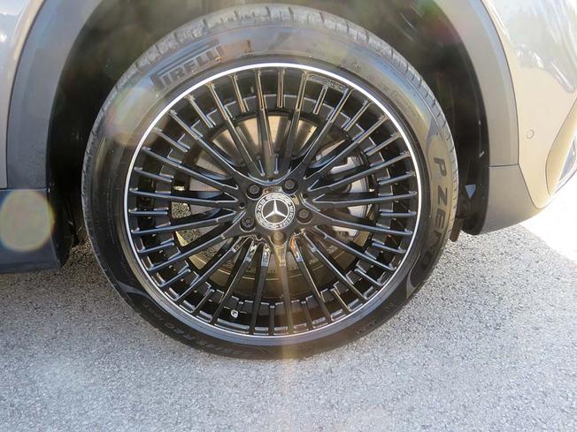 MERCEDES-BENZ Eqb Photo 12