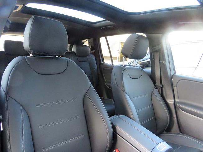 MERCEDES-BENZ Eqb Photo 15
