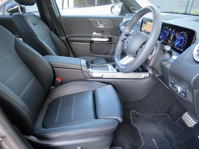 MERCEDES-BENZ Eqb Photo 24