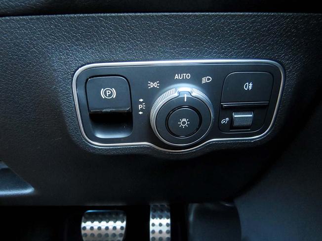 MERCEDES-BENZ Eqb Photo 27