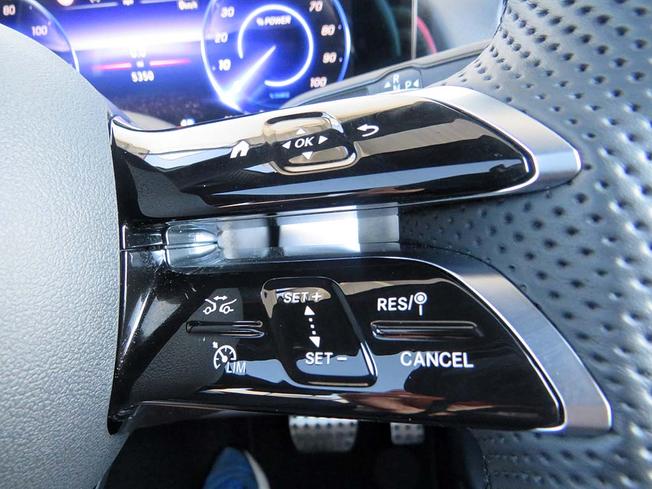 MERCEDES-BENZ Eqb Photo 28