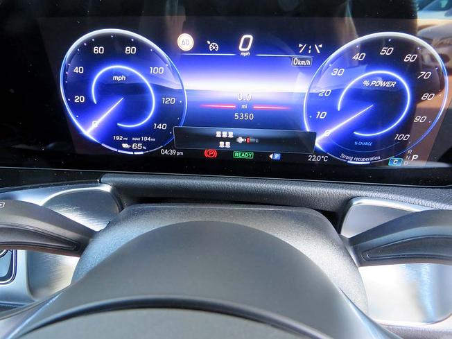 MERCEDES-BENZ Eqb Photo 4