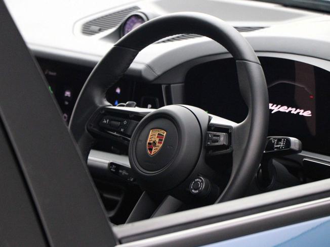 PORSCHE Cayenne Photo 33