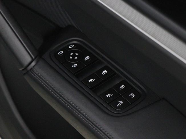 PORSCHE Cayenne Photo 37