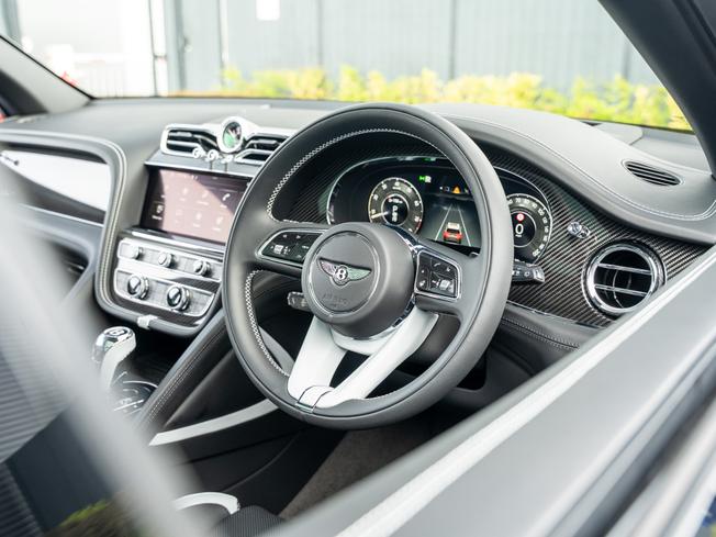 BENTLEY Bentayga Photo 17