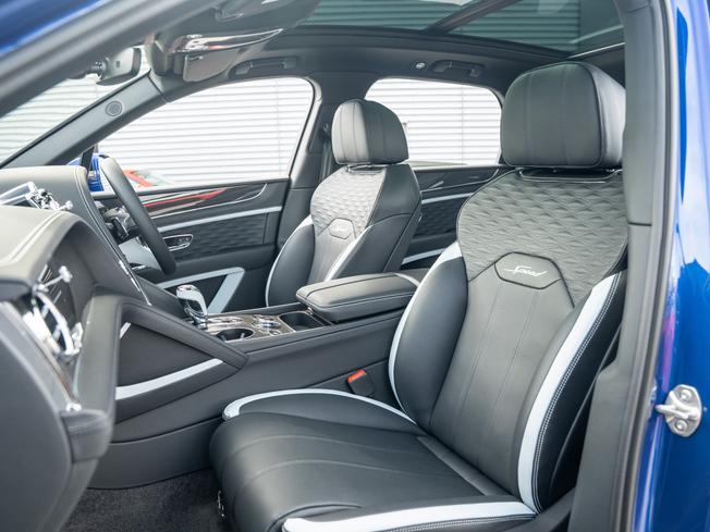 BENTLEY Bentayga Photo 27