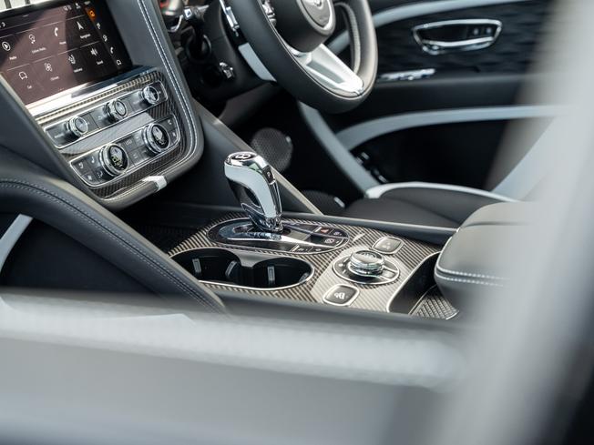 BENTLEY Bentayga Photo 29